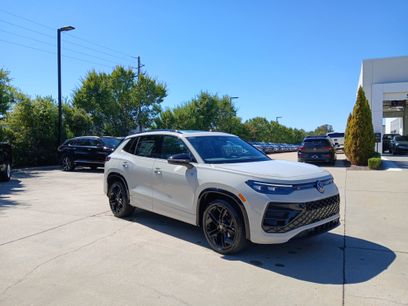 New 2026 Volkswagen Tiguan SE R-Line