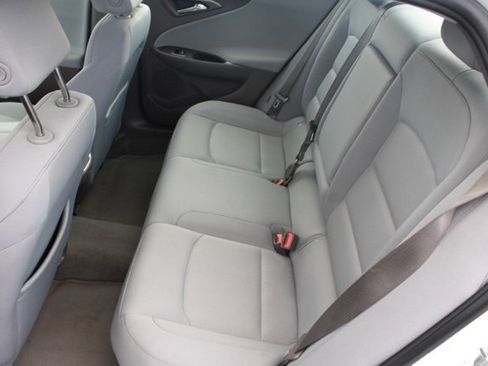 Used 2022 Chevrolet Malibu LT image 23