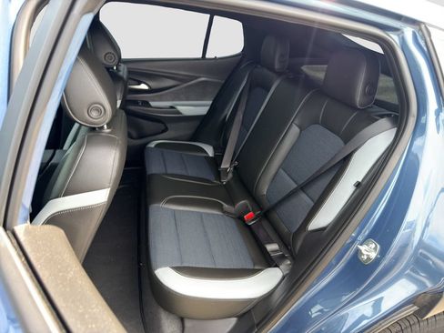 Used 2025 Buick Envista Preferred w/ Convenience I Package FWD image 26