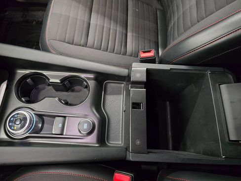 Used 2025 Ford Explorer ST-Line w/ ST-Line Street Pack image 26