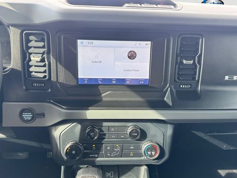 Used 2022 Ford Bronco 4-Door AWD/4WD image 21