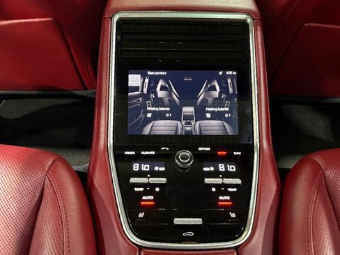 Used 2017 Porsche Panamera image 53