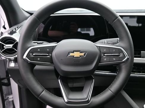 New 2026 Chevrolet Equinox LT FWD image 33