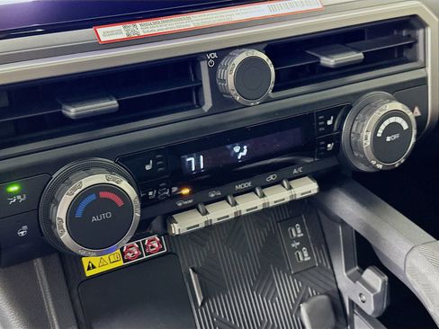 New 2025 Toyota 4Runner 4WD image 16