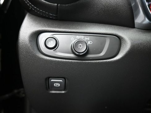 Used 2022 Chevrolet Blazer LT image 24