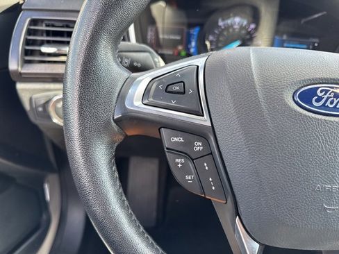 Used 2019 Ford Fusion Titanium image 17