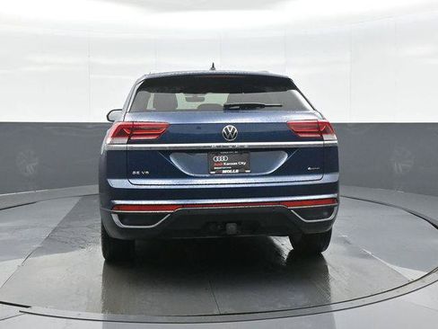 Used 2023 Volkswagen Atlas Cross Sport SE w/ Panoramic Sunroof Package AWD/4WD image 6