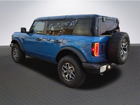 New 2025 Ford Bronco Badlands image 5