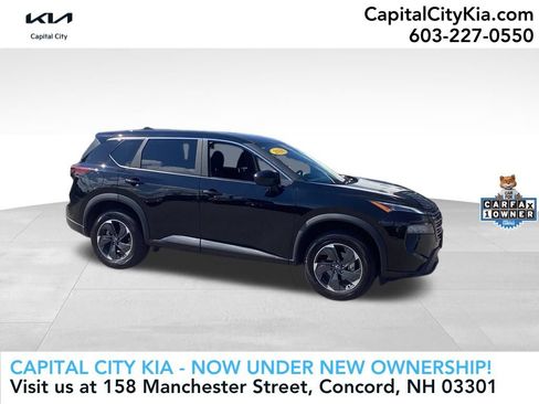 Used 2026 Nissan Rogue SV AWD/4WD image 1