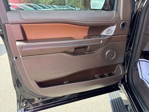Used 2024 Ford Expedition Max King Ranch image 11