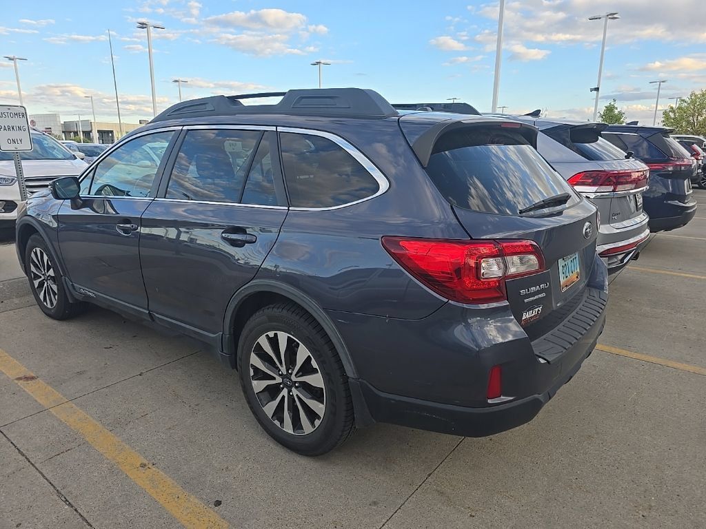 Used 2015 Subaru Outback 2.5i Limited AWD/4WD image 2