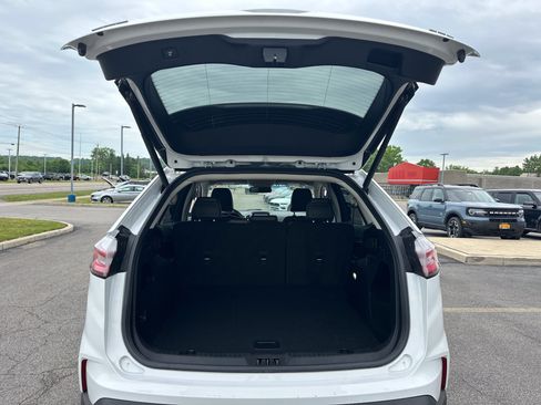 Used 2023 Ford Edge SEL w/ Convenience Package AWD/4WD image 8