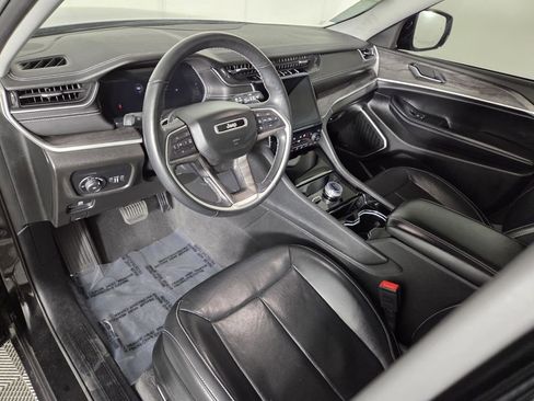 Certified 2021 Jeep Grand Cherokee L Limited w/ Luxury Tech Group II image 12