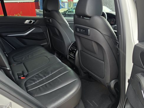 Used 2019 BMW X5 xDrive40i w/ Premium Package 2 AWD/4WD image 27
