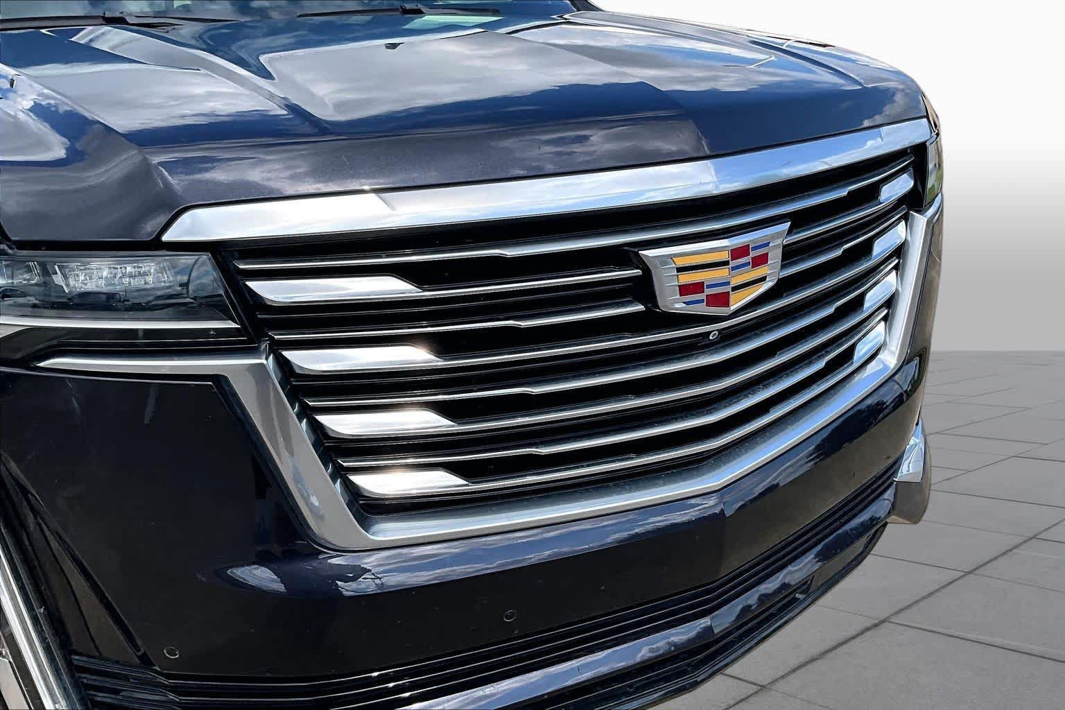 Used 2022 Cadillac Escalade Premium Luxury Platinum AWD/4WD image 28