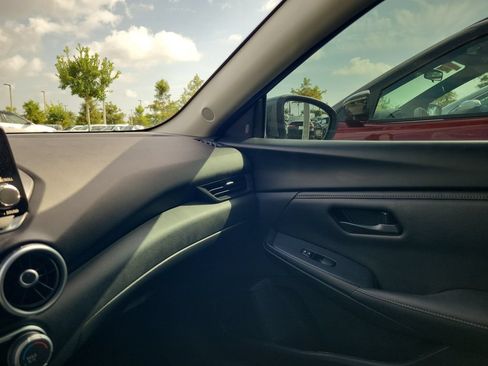 Used 2025 Nissan Sentra S FWD image 25