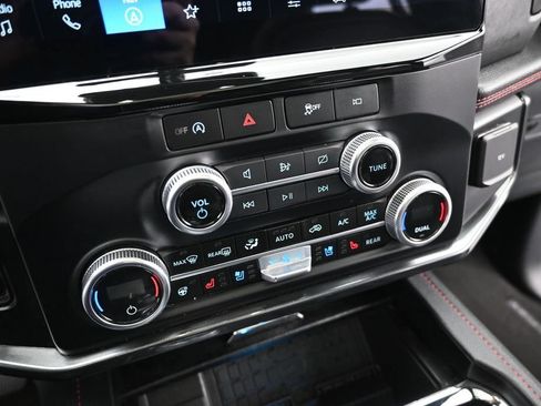 Certified 2023 Ford Expedition Limited AWD/4WD image 17