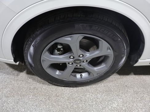 Used 2024 Ford Escape ST-Line AWD/4WD image 8