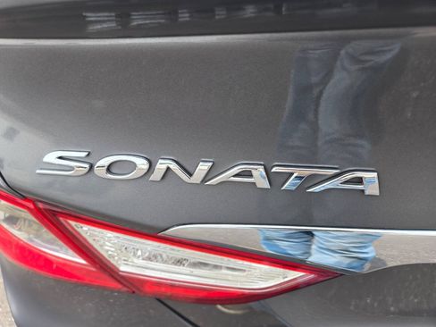 Used 2014 Hyundai Sonata SE w/ Premium Package 04 FWD image 11