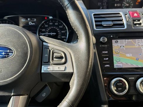 Used 2017 Subaru Forester 2.5i Touring AWD/4WD image 12