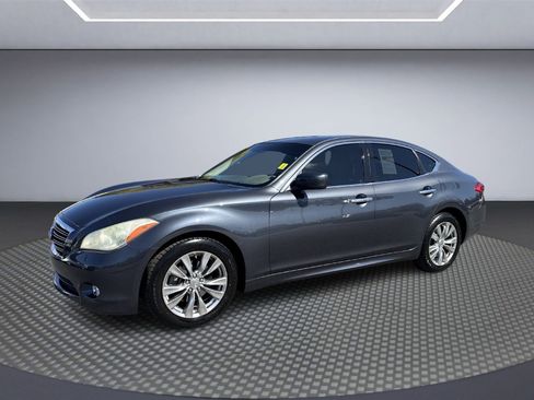 Used 2011 INFINITI M37 image 2