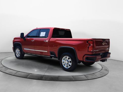 Used 2025 Chevrolet Silverado 2500 High Country w/ High Country Premium Package AWD/4WD image 5