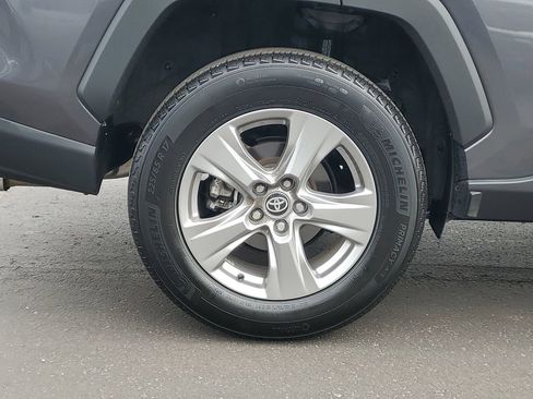 Used 2024 Toyota RAV4 XLE image 31