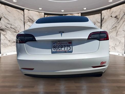 Used 2018 Tesla Model 3 Long Range RWD image 7
