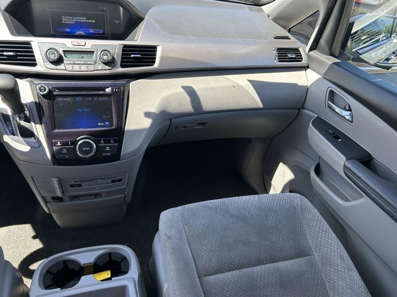 Used 2017 Honda Odyssey SE image 15