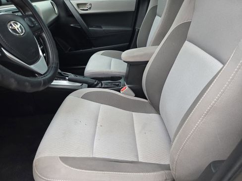 Used 2017 Toyota Corolla LE FWD image 15