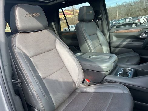 Used 2024 Chevrolet Tahoe High Country image 45