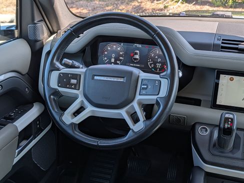Used 2021 Land Rover Defender 110 SE AWD/4WD image 16