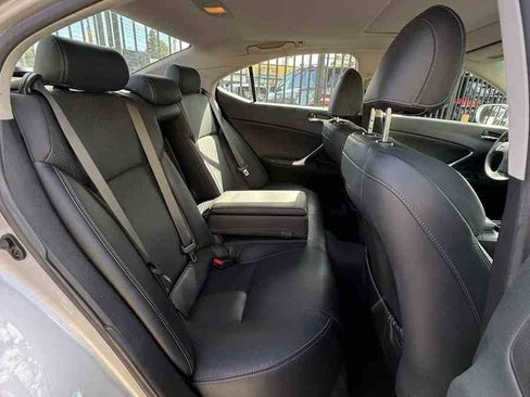 Used 2011 Lexus IS 250 image 17