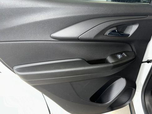 Certified 2022 Chevrolet TrailBlazer RS w/ Technology Package image 18