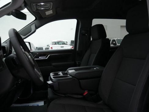 New 2026 Chevrolet Silverado 1500 LT image 9