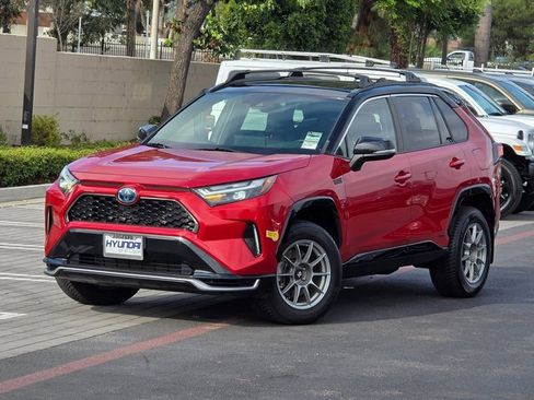 Used 2022 Toyota RAV4 XSE image 2