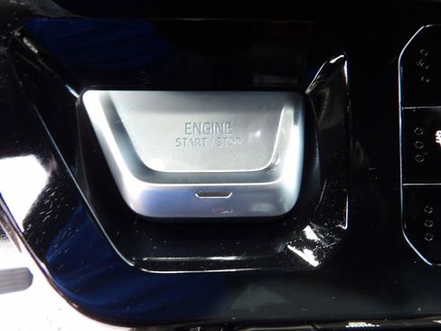 Used 2025 GMC Sierra 2500 AT4 AWD/4WD image 23
