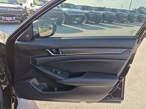 Used 2021 Honda Accord EX-L image 35