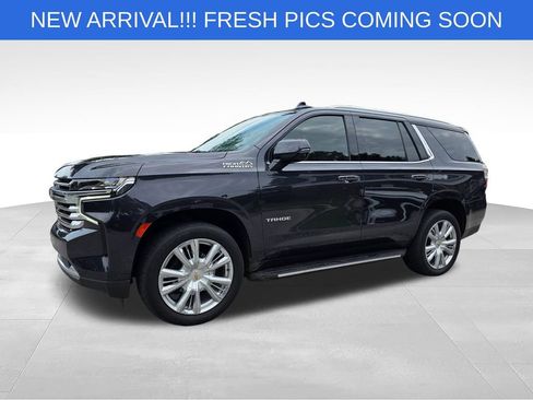 Used 2023 Chevrolet Tahoe High Country RWD image 2