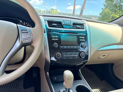Used 2015 Nissan Altima 2.5 S w/ Special Edition Package FWD image 15