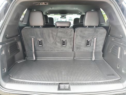Used 2026 Buick Enclave Sport Touring w/ LPO, All-Weather Package AWD/4WD image 16