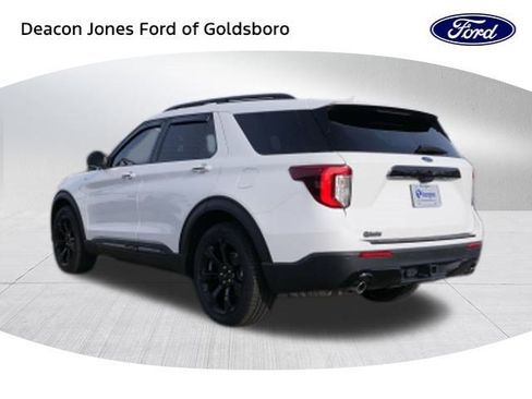 Used 2023 Ford Explorer ST-Line w/ Class IV Trailer Tow Package image 5