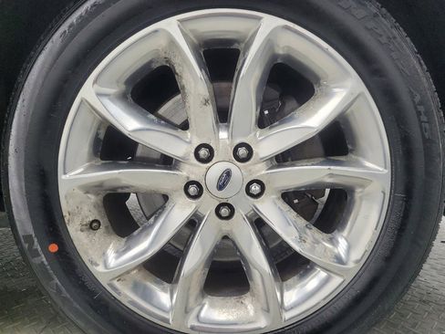 Used 2014 Ford Explorer XLT w/ Equipment Group 202A image 31