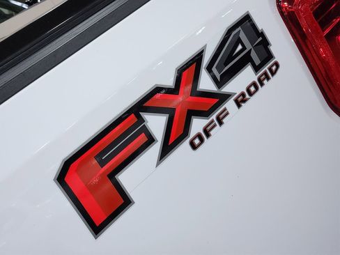 Used 2018 Ford F250 XLT w/ XLT Value Package image 28