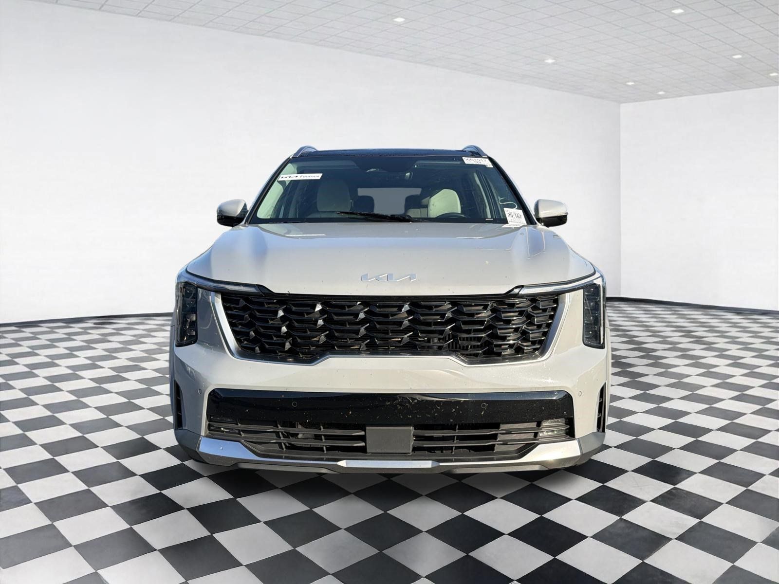 Used 2024 Kia Sorento EX w/ Panoramic Sunroof Package FWD image 2