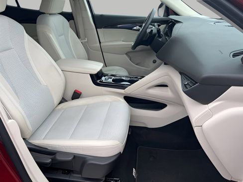 Used 2022 Buick Envision Preferred image 34