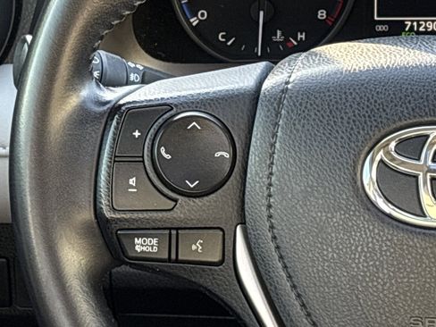 Used 2017 Toyota RAV4 XLE FWD image 21