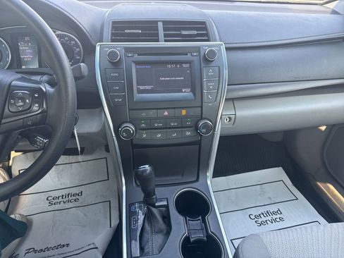 Used 2017 Toyota Camry LE image 16