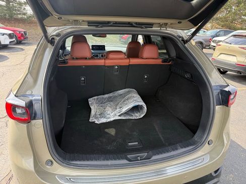 Used 2025 MAZDA CX-5 Carbon Edition image 5