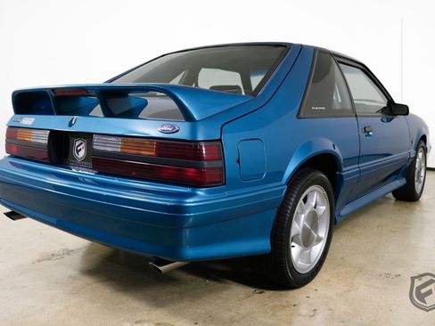 Used 1993 Ford Mustang Cobra image 9